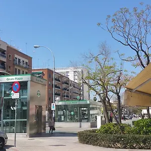 apartamento-eduardo-dato-seville.es-andalucia.com/